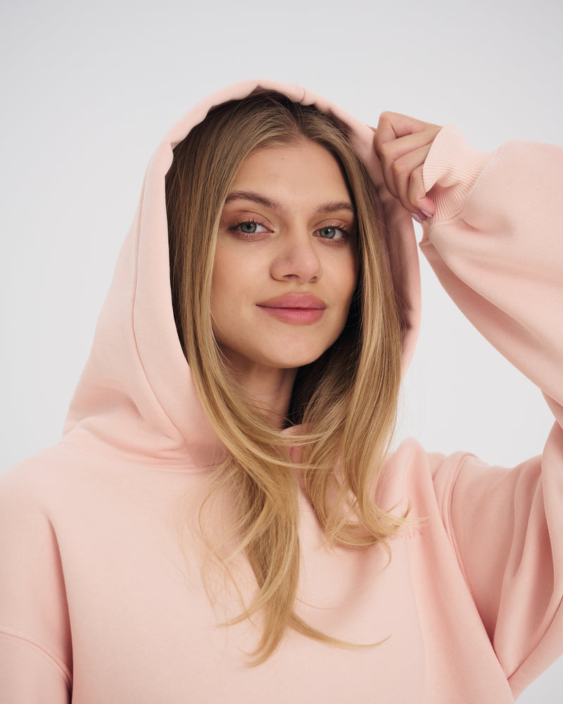 HOODED SWEATSHIRT